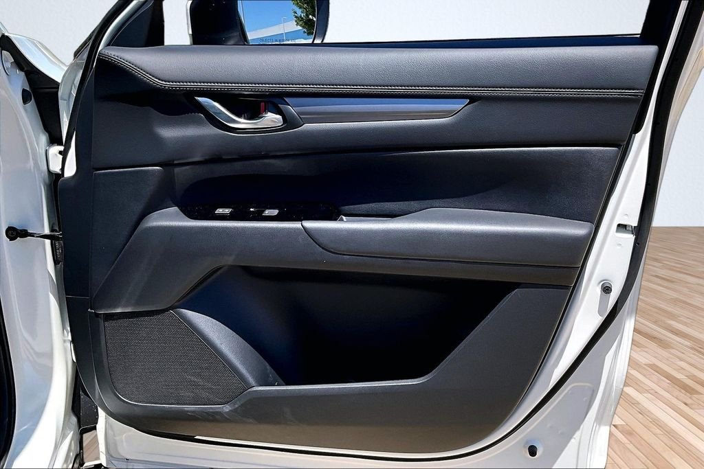 Used 2025 White Mazda 2.5 S Preferred Package image 17