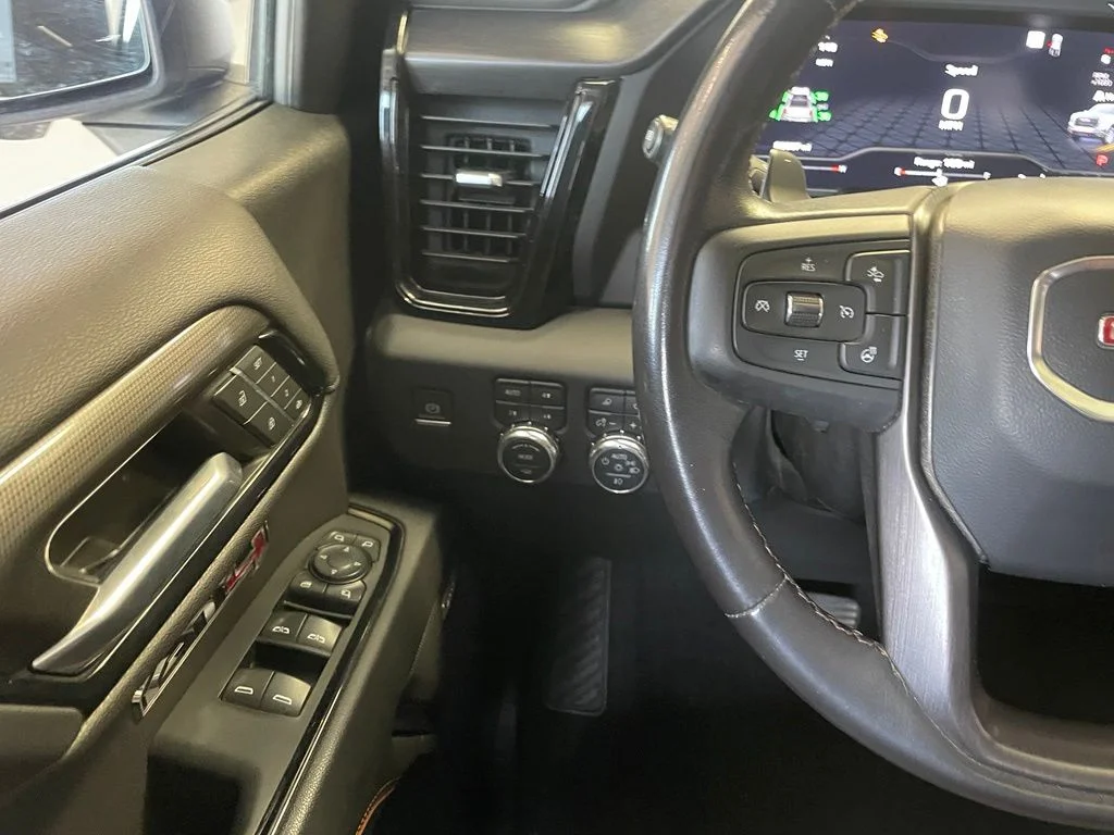 Used 2023 White GMC AT4 image 12