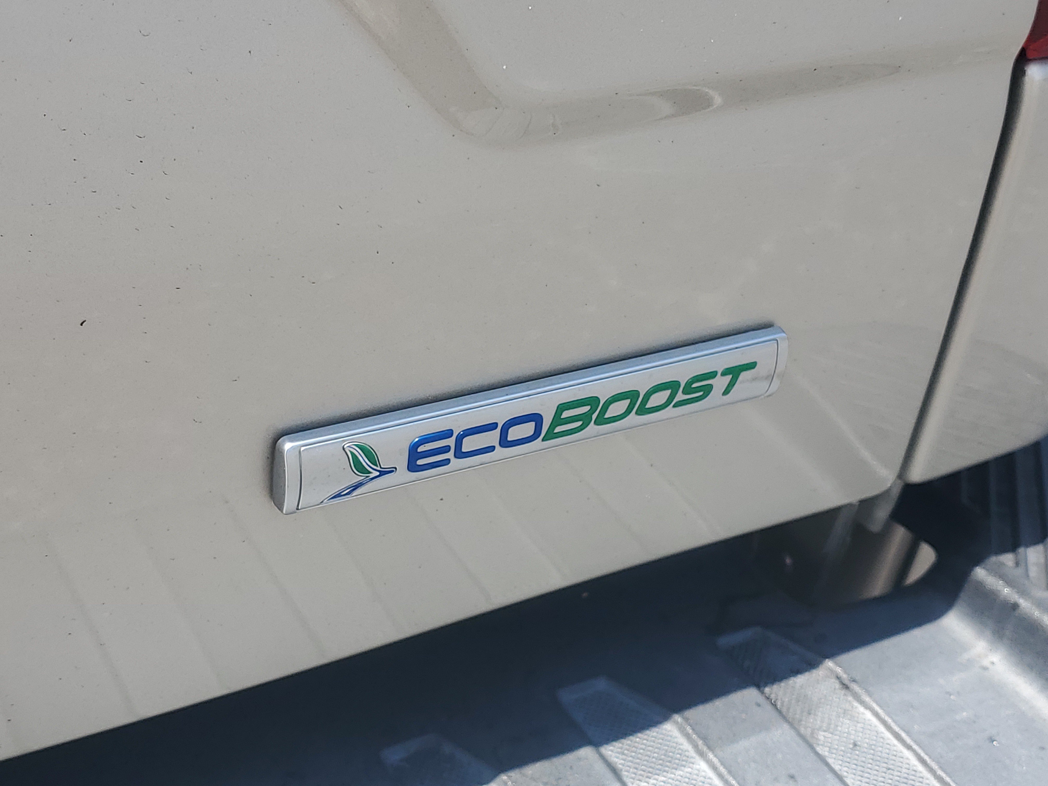 Used 2018 White Gold Ford XLT image 9
