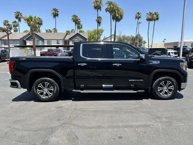 Used 2020 Gray GMC SLT image 8