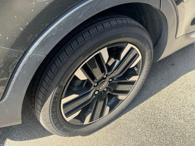 Certified Used 2023 Green Kia SX-Prestige image 7