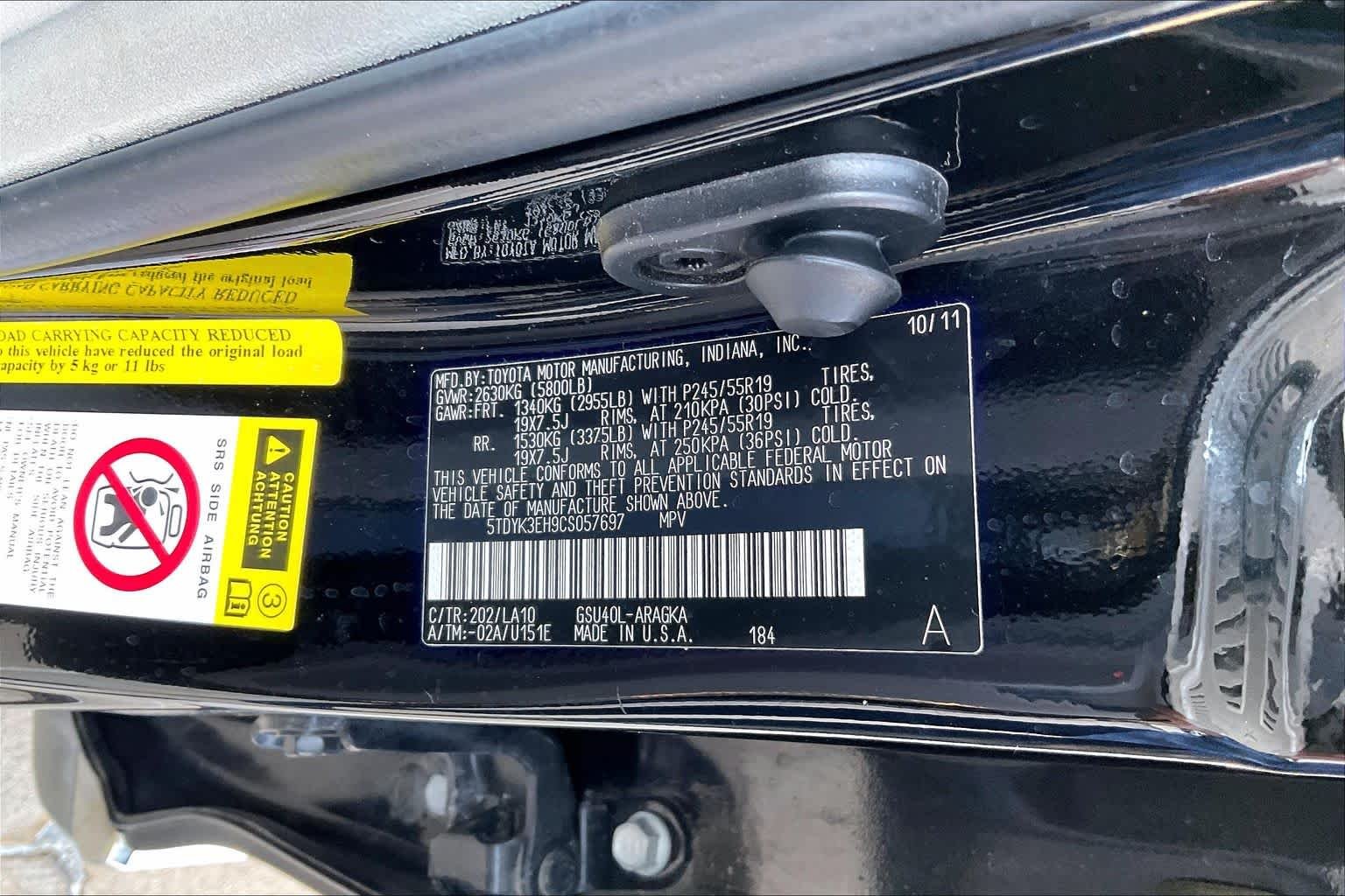 Used 2012 Black Toyota Limited image 31
