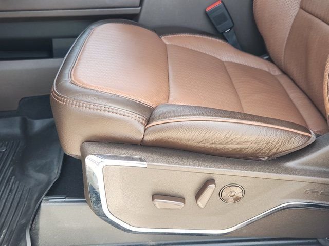 Used 2025 White Ford King Ranch image 24