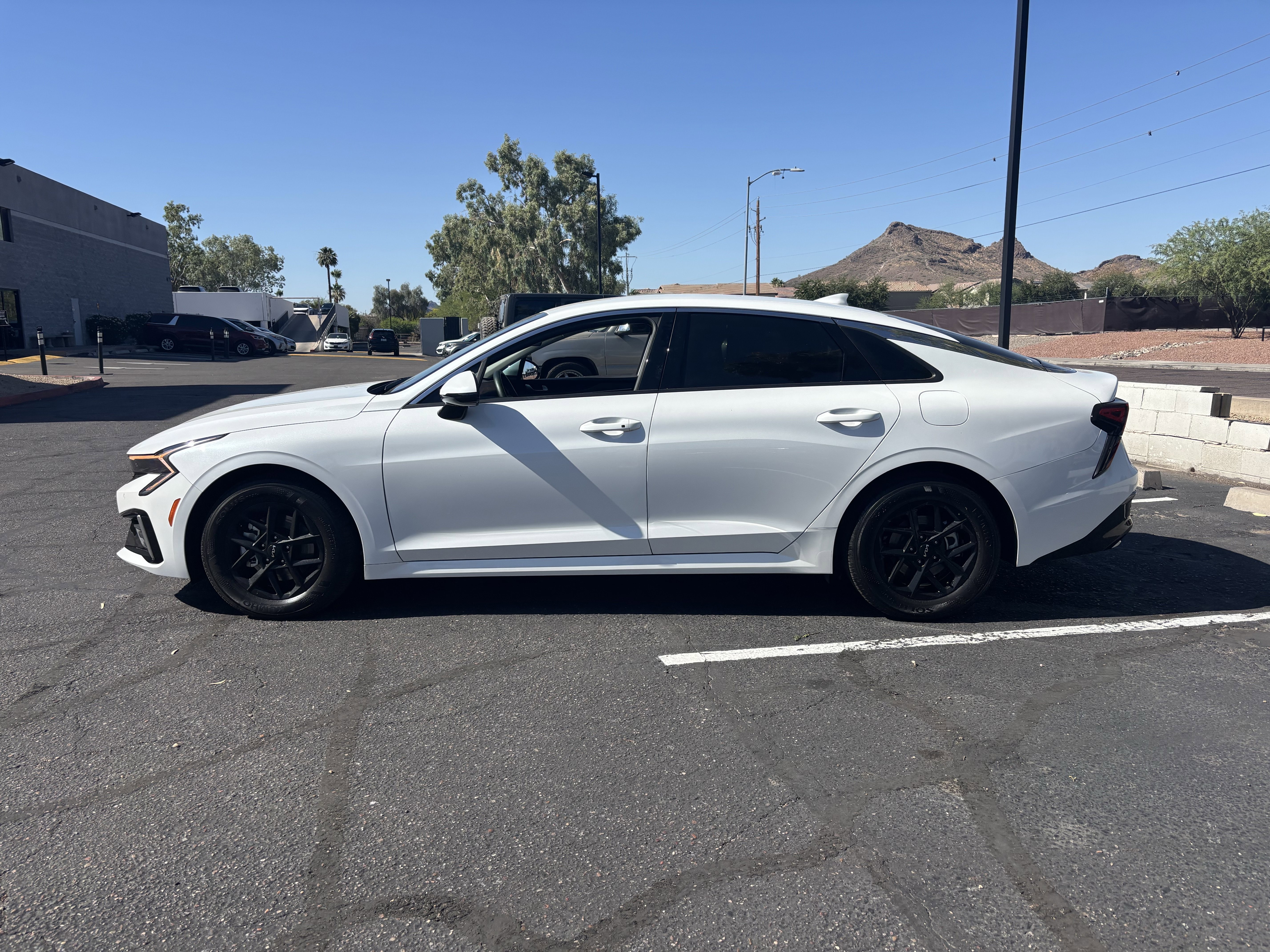 Certified Used 2026 Snow White Pearl Kia LXS image 5