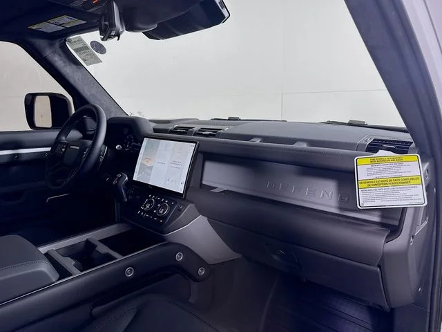 2026 Land Rover Defender V8 - Photo 32
