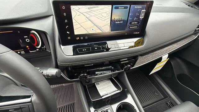 2026 Nissan Rogue Platinum - Photo 15