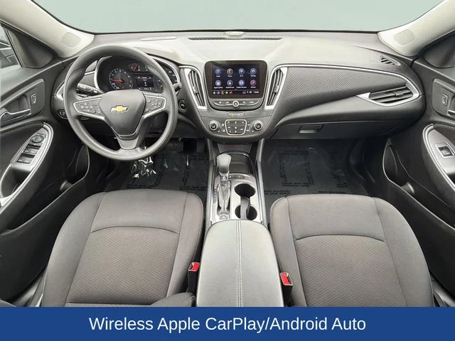 Used 2025 Black Chevrolet LT image 27