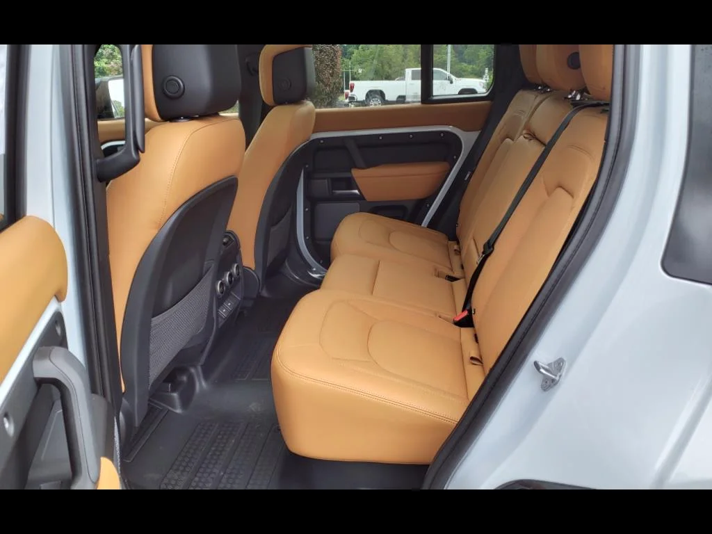New 2023 Yulong White LAND ROVER V8 image 6