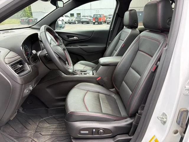 Used 2023 SUMMIT WHITE Chevrolet RS image 14