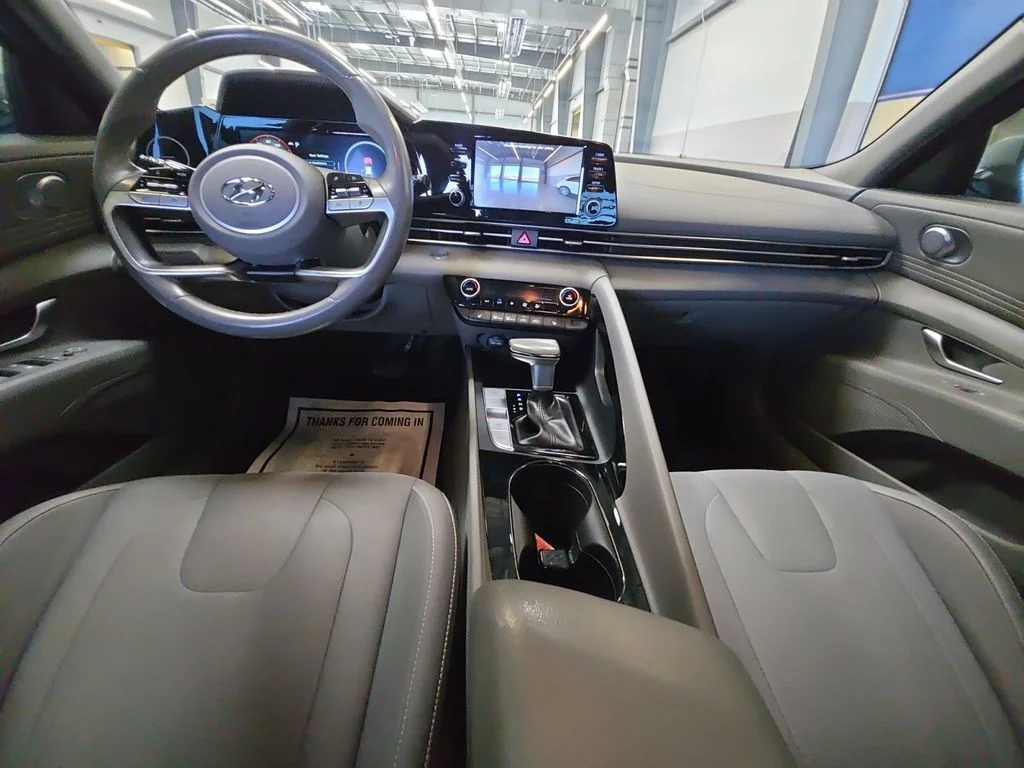 Used 2021 Silver Hyundai SEL image 27