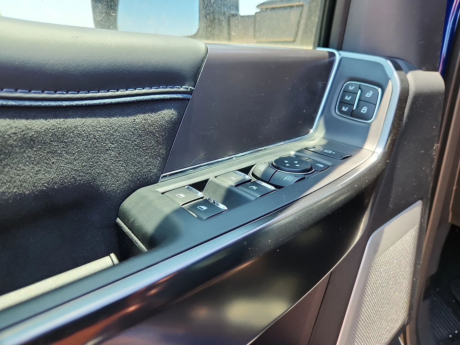 New 2026 Argon Blue Metallic Ford F-250® Platinum® image 15