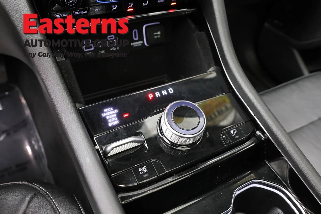 Used 2022 Silver Jeep 4xe image 13