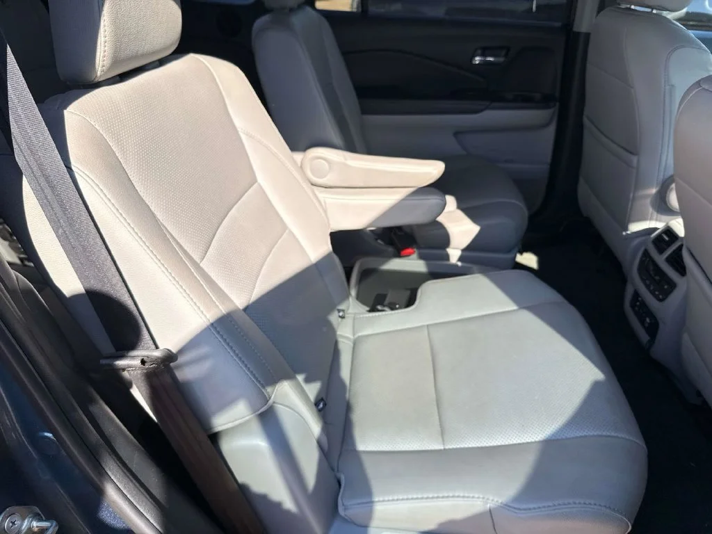 Used 2017 Blue Honda Elite image 13