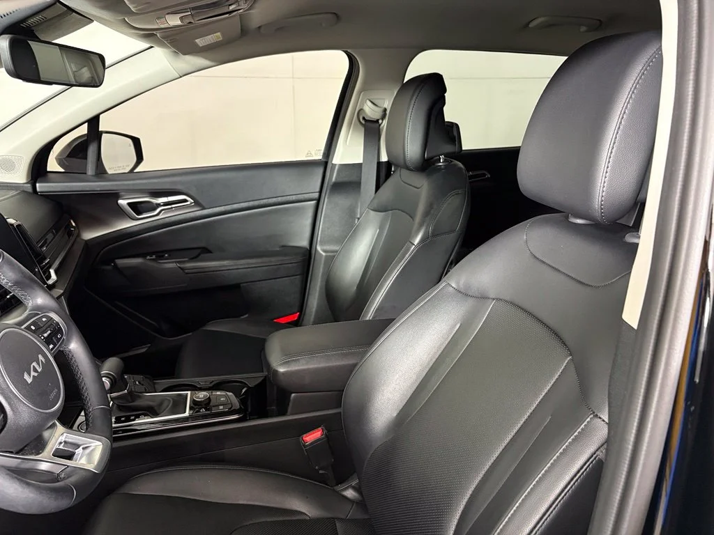 Used 2024 Black Kia EX image 18