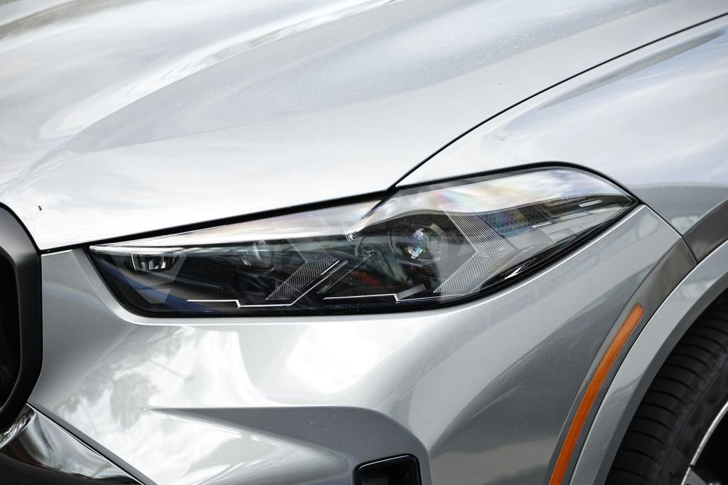 New 2026 Skyscraper Grey Metallic BMW xDrive40i image 12