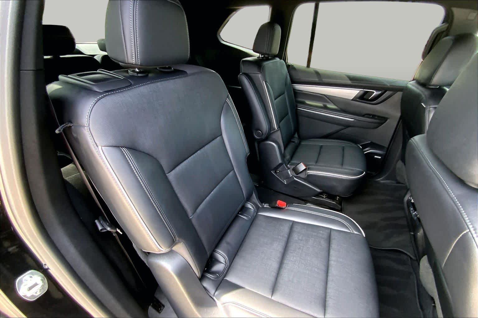 Used 2025 Ebony Twilight Metallic Buick Preferred image 19