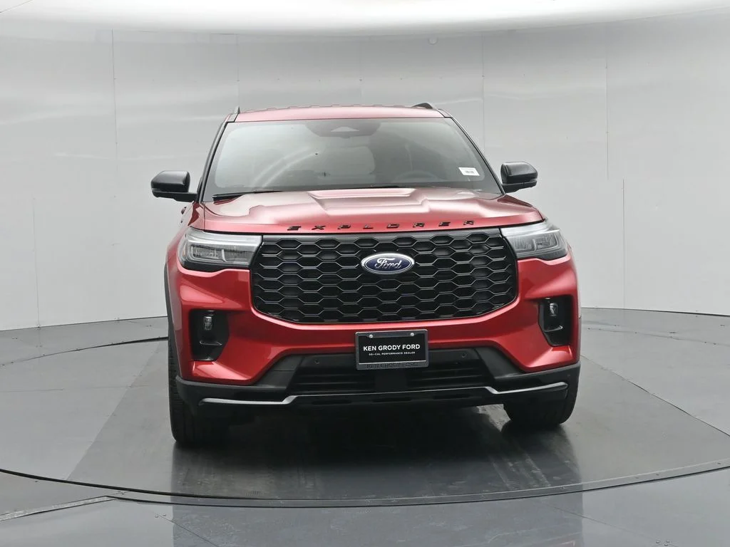New 2026 Rapid Red Metallic Tinted Clearcoat Ford ST-Line image 54