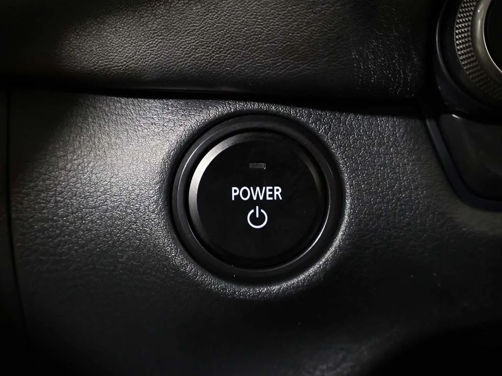 Used 2025 Gray Mazda Premium image 42