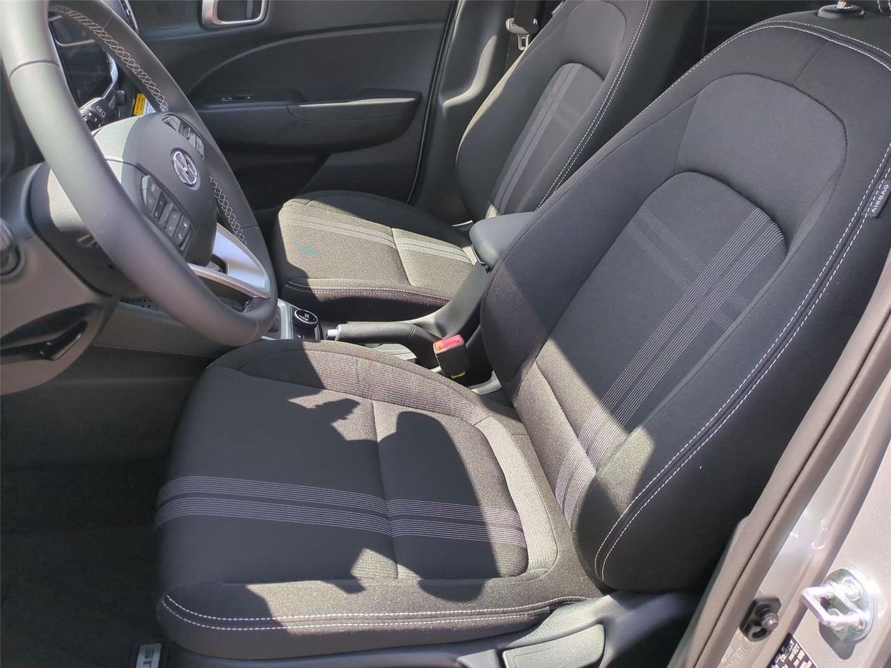 New 2026 Shimmering Silver Hyundai SEL image 15