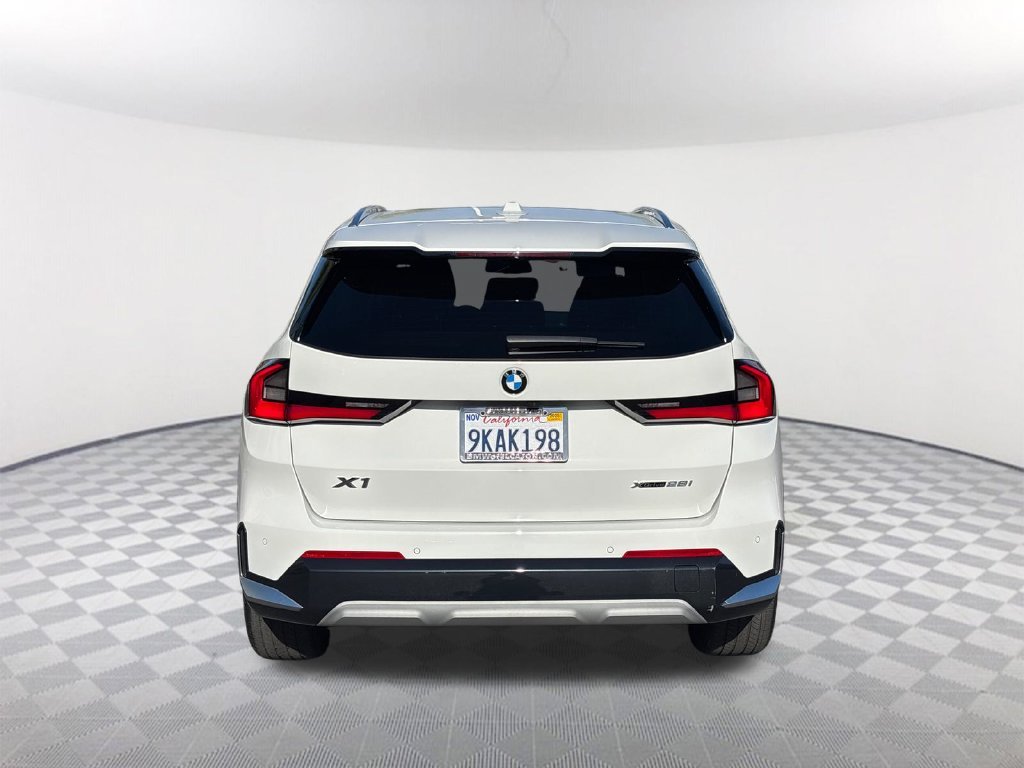 Used 2023 Alpine White BMW xDrive28i image 5