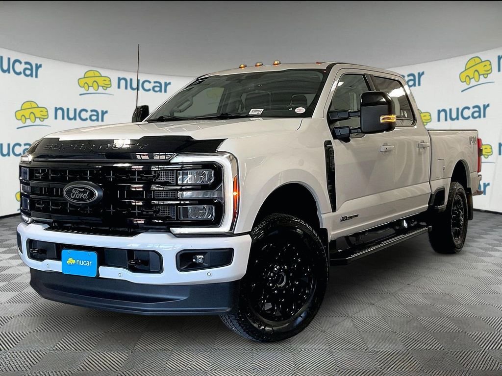 Used 2023 White Ford Lariat image 3