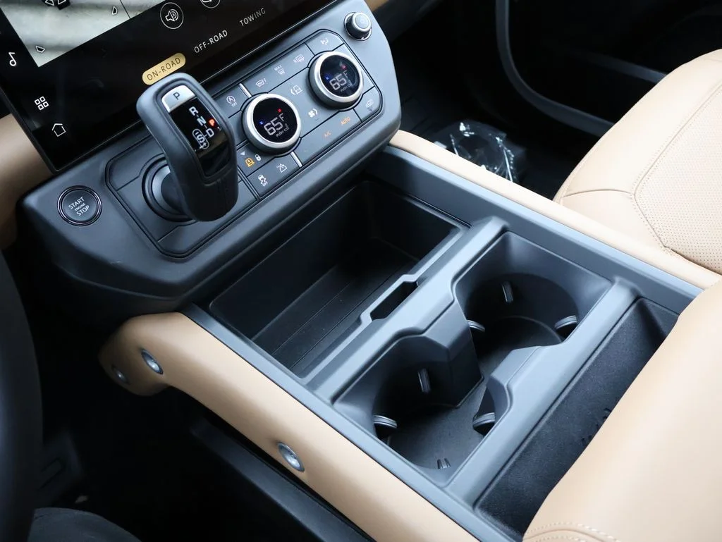New 2026 Fuji White Land Rover S image 24