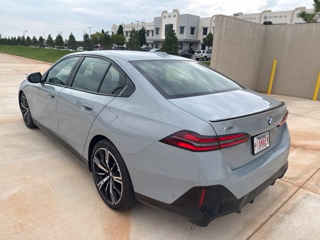 Used 2024 Gray BMW 540i xDrive image 7