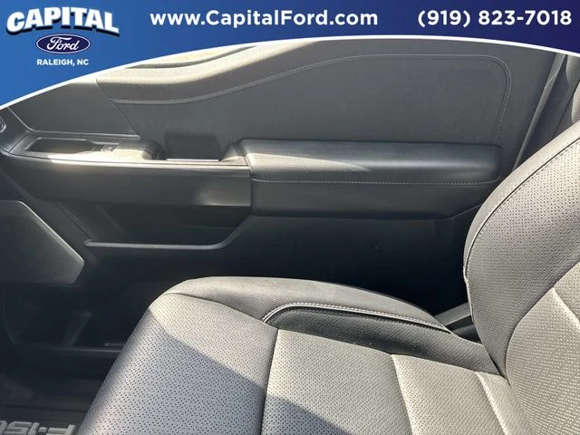 Used 2024 White Ford Lariat image 29