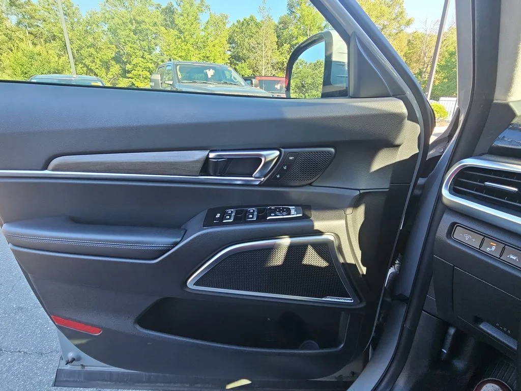 Used 2022 Gray Kia SX image 28