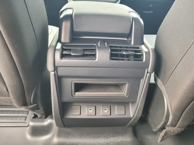 Used 2025 White Land Rover S image 17