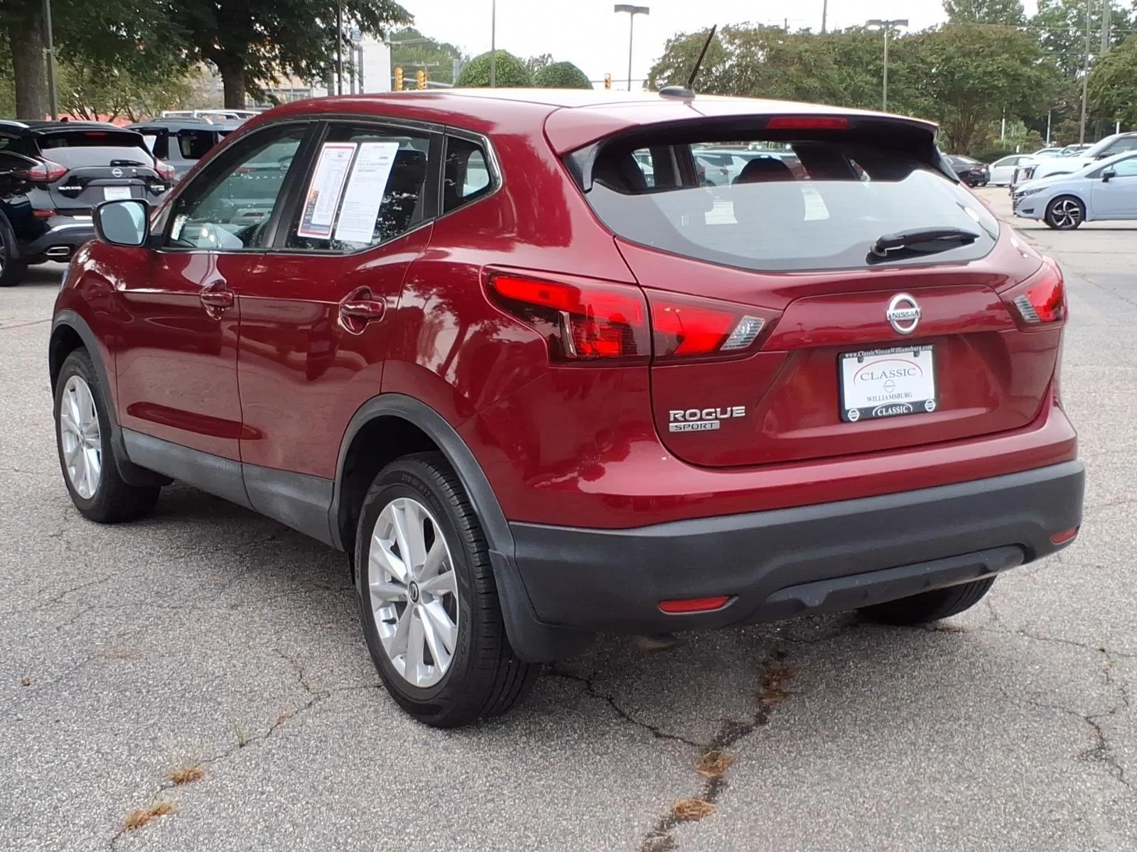Used 2019 Scarlet Ember Tintcoat Nissan S image 9