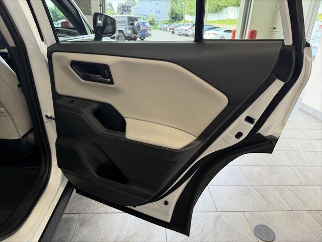 Certified Used 2026 WIND CHILL PEARL* Toyota  image 36