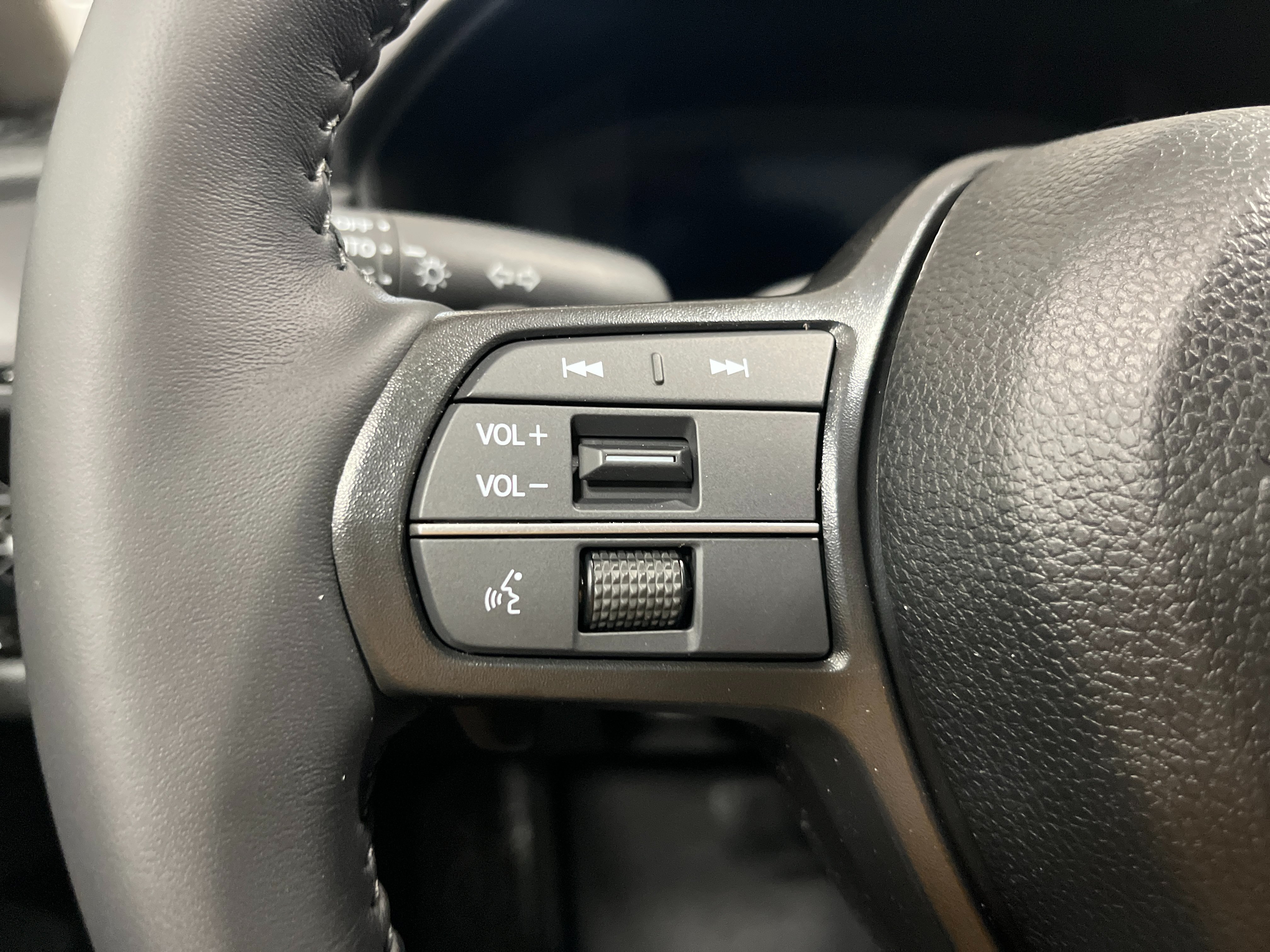 New 2026 Urban Gray Pearl Honda EX-L image 16