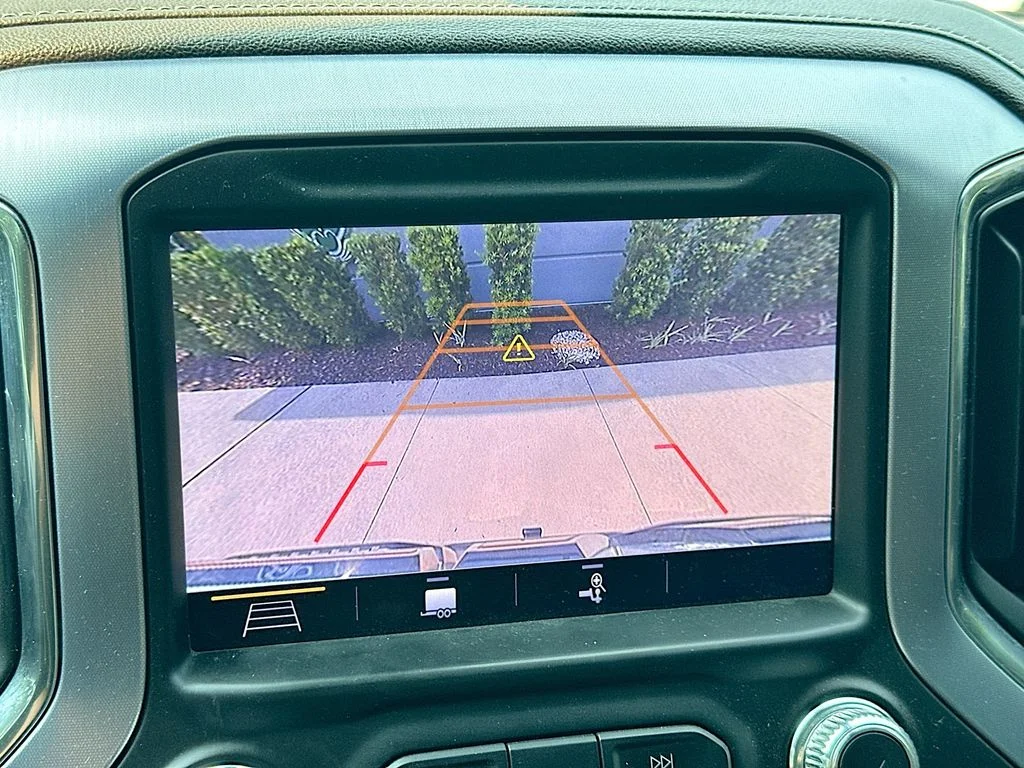 Used 2019 White GMC SLT image 14