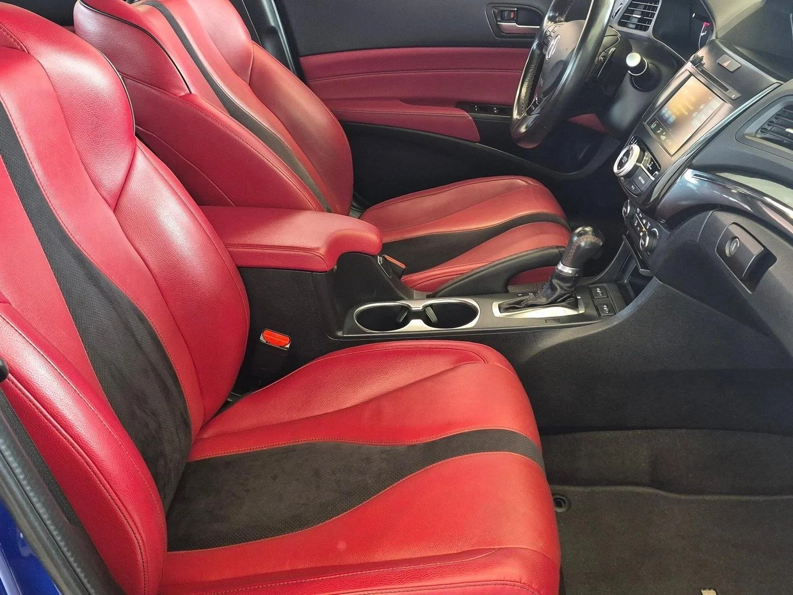Used 2019 Apex Blue Pearl Acura w/Premium/A-Spec Pkg image 19