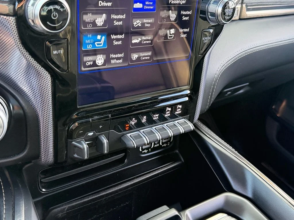 Used 2020 Silver Ram Limited image 24