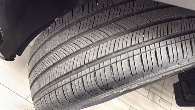 Used 2026 Amazon Gray Hyundai Limited image 40