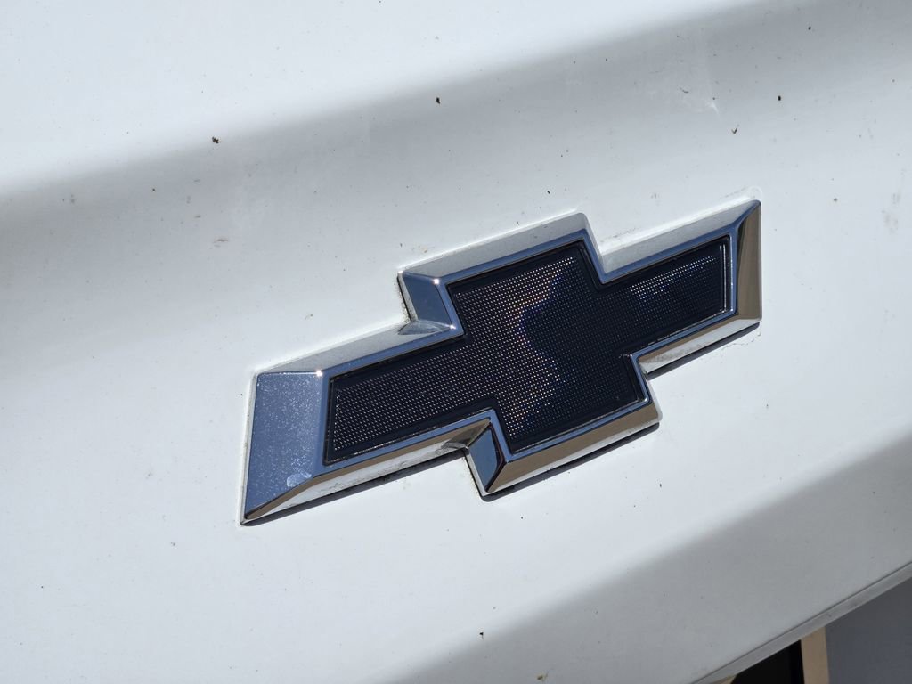 New 2024 Summit White Chevrolet 2FL Police image 23