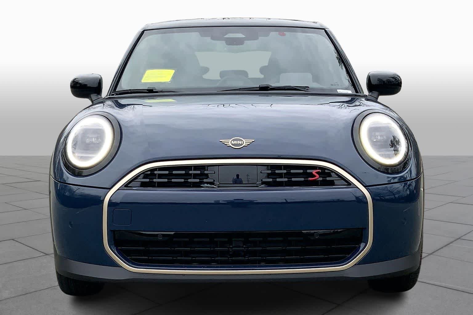 New 2026 Indigo Sunset Blue Metallic MINI Signature Plus image 3
