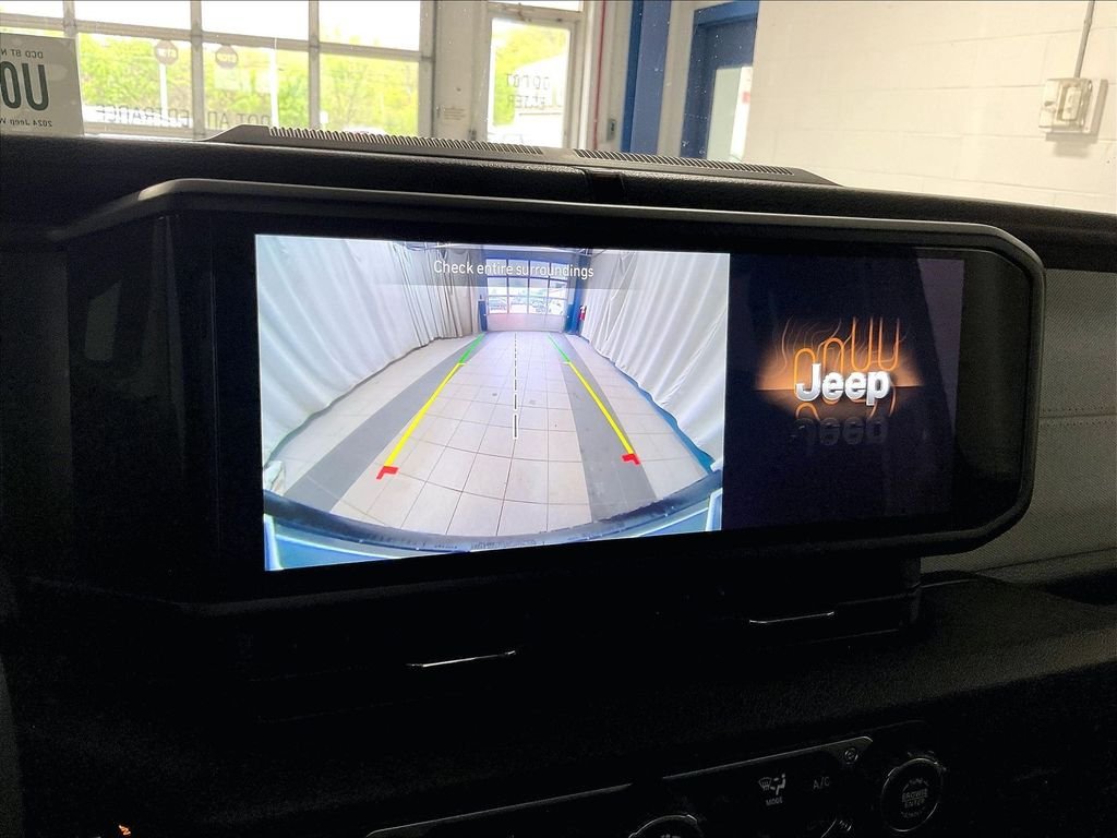 Used 2024 White Jeep Sport S 4xe image 19