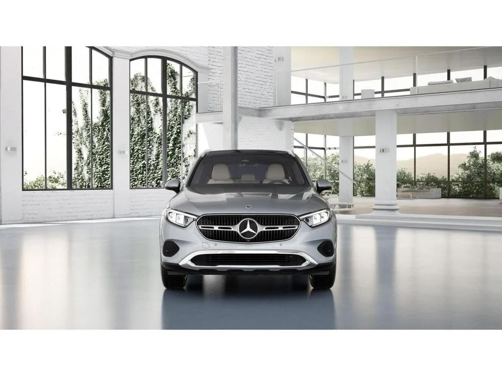 New 2027 Silver Mercedes-Benz GLC 300 image 7