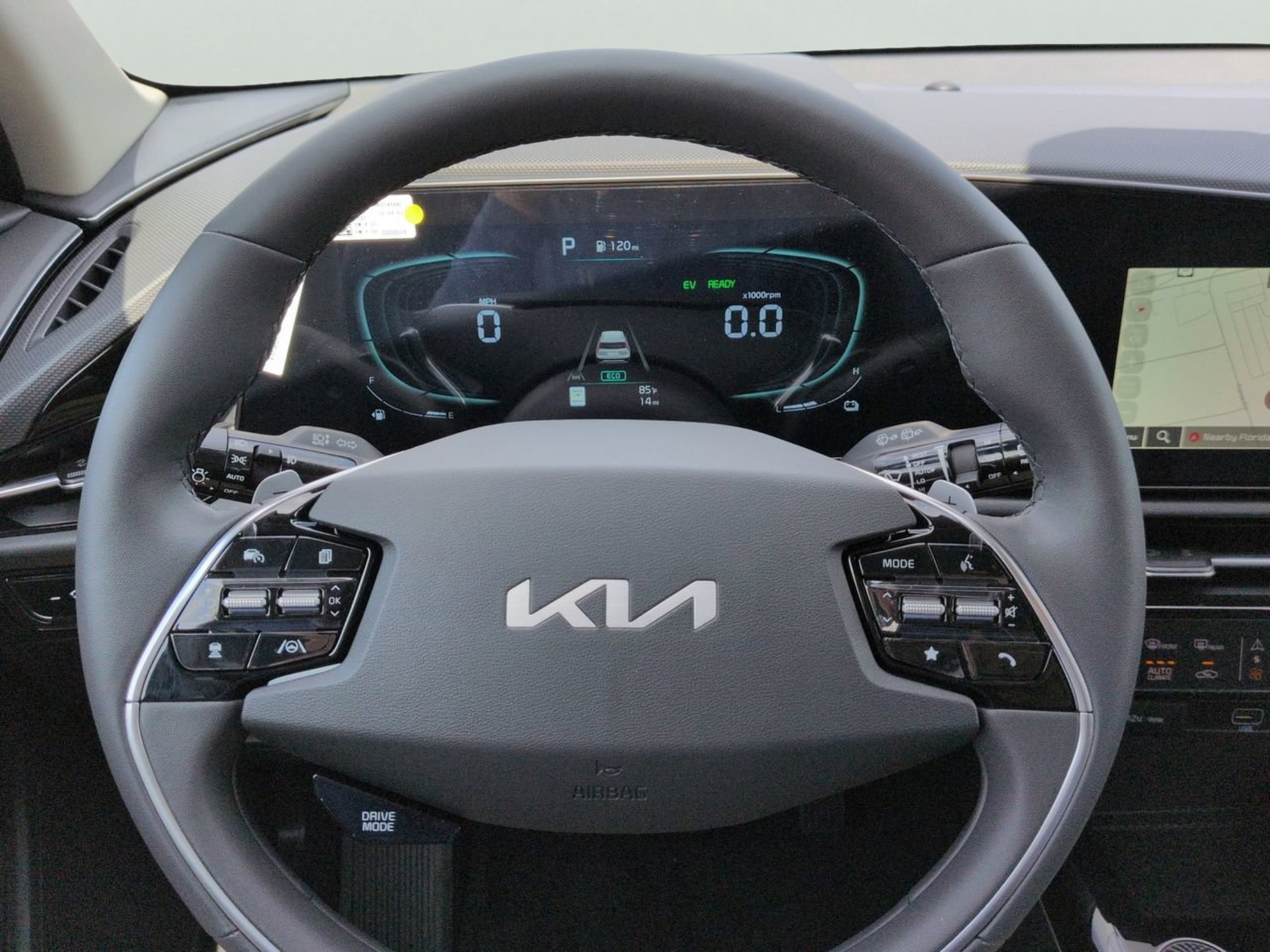 New 2026 Snow White Pearl Kia SX image 27