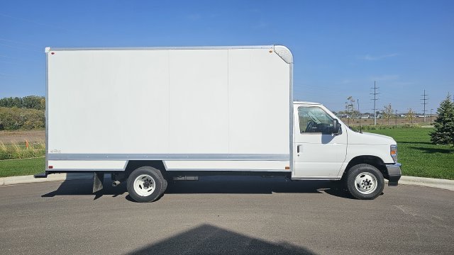 New 2027 Oxford White Ford Base image 2