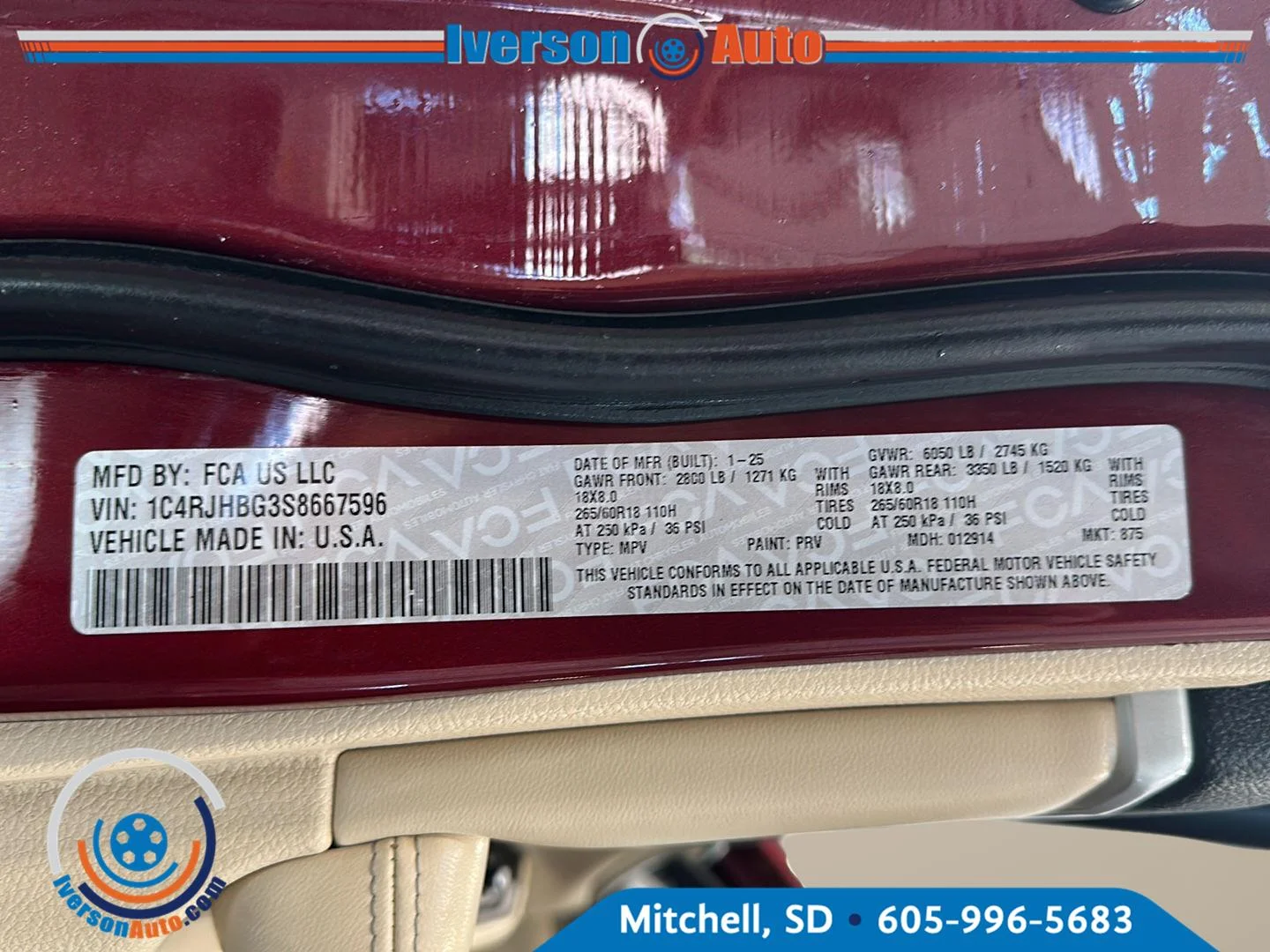 Used 2025 Velvet Red Pearlcoat Jeep Limited image 12