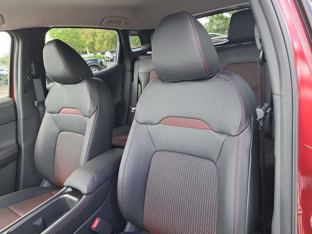 2026 Nissan KICKS SR - Photo 20