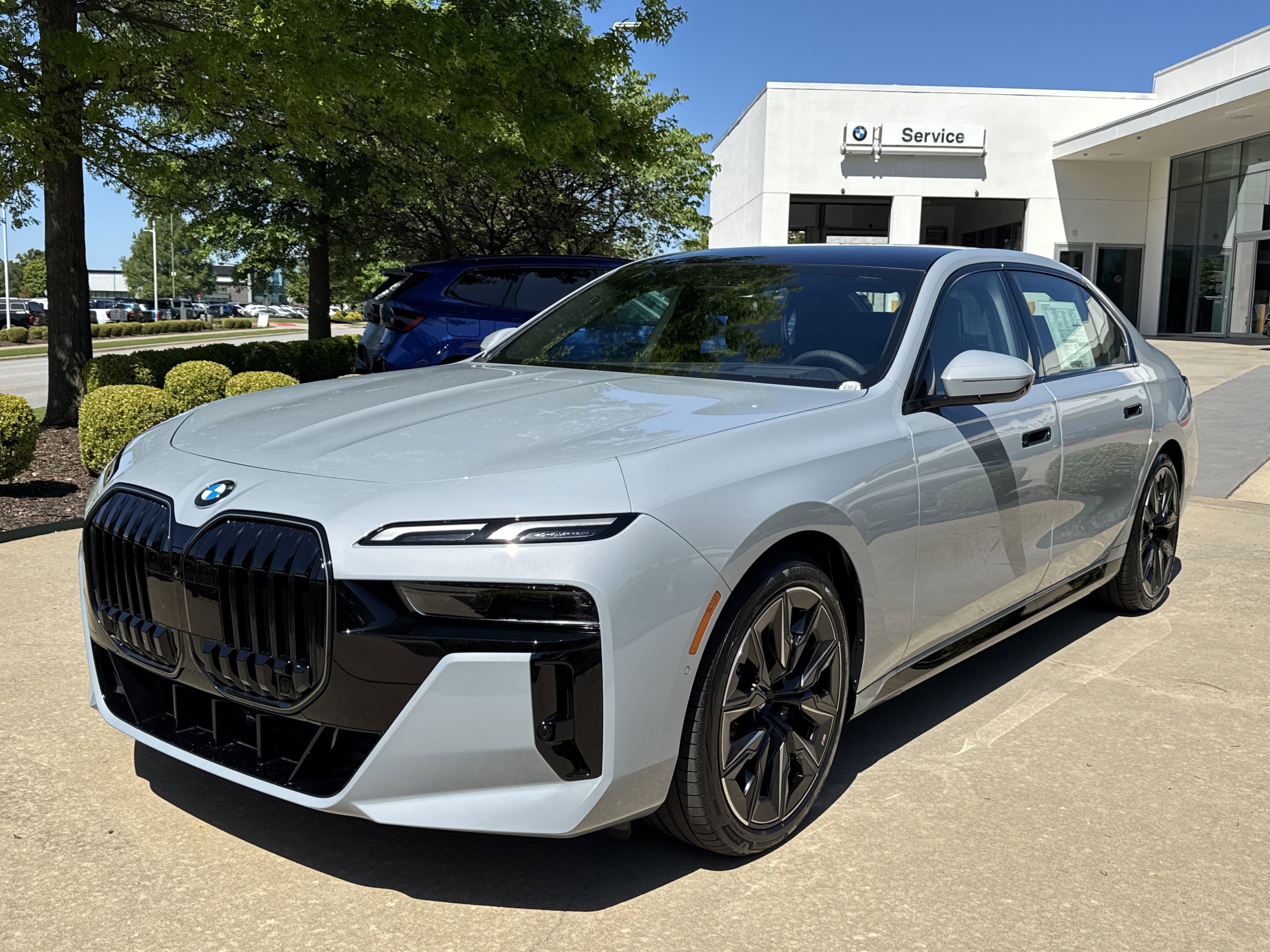 2026 BMW 7 Series 740i xDrive Sedan's photo