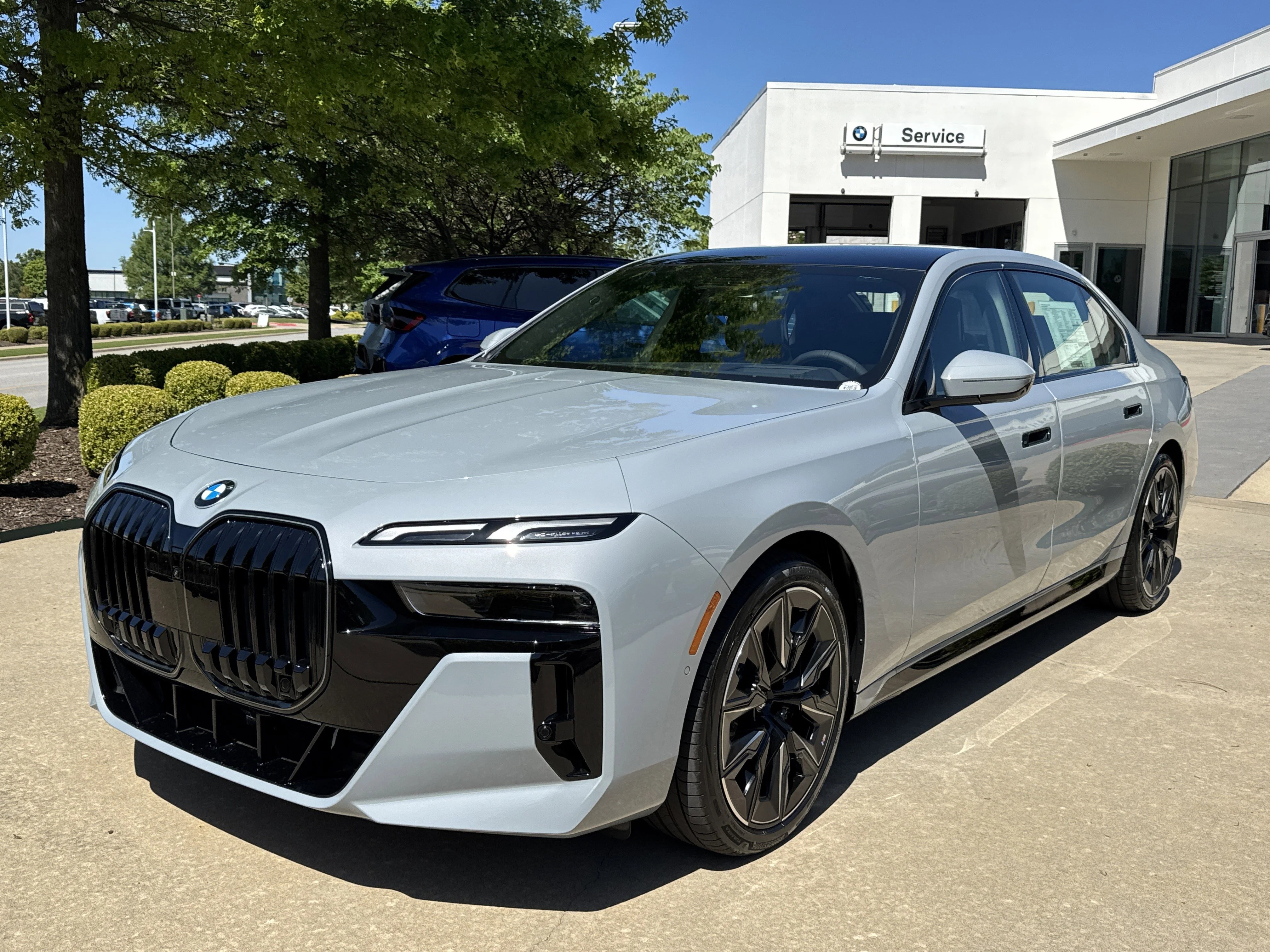 2026 BMW 7 Series 740i xDrive Sedan's photo