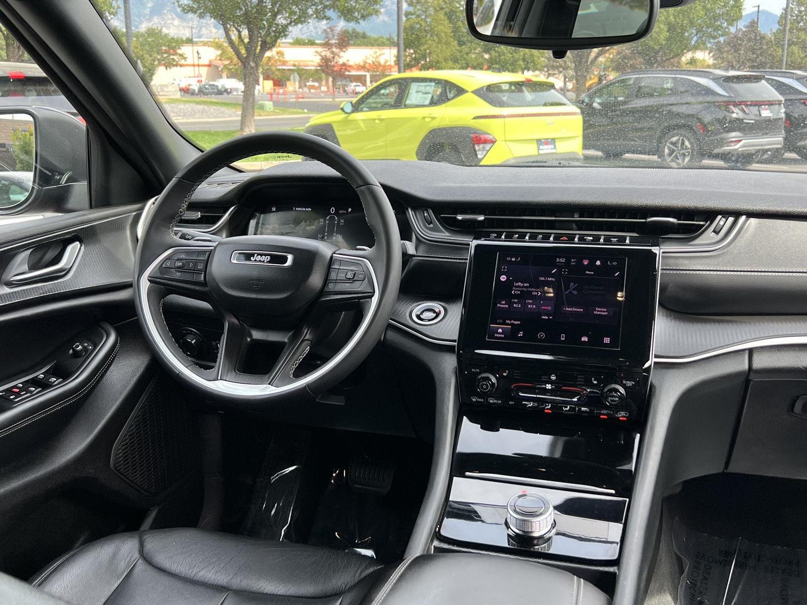 2024 Jeep Grand Cherokee L Laredo - Photo 24