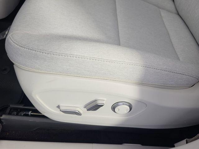 2026 Hyundai IONIQ 9 SE - Photo 11