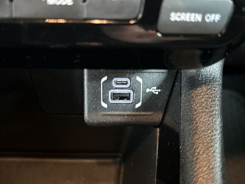 Used 2022 Bright White Clearcoat Jeep Trailhawk image 29